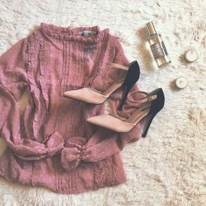 🚫sold🚫F21 lacy & sheer light pink blouse